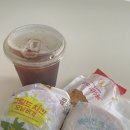 맥시킨치킨(사하점) | 맥도날드 맥모닝 신메뉴 그릴드 치킨 모닝버거 / 베이컨 에그 맥머핀 솔직후기