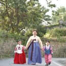 돌담길한복