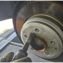 진격의 타이어 이미지