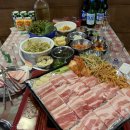 욱이네식당 이미지