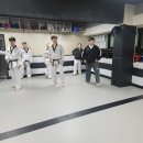 젊은공간원룸텔광명가산점 | 태권도 로 열리는 새로운 기회: 금강 성인태권도장, 여자사범님 지도 아래 무도단증 취득, 가산점 활용법.