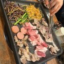 정관신도시시장 | 부산 기장 놀이방 고기집 정관 꼬들대패 아기랑 가족외식 하기 딱인 구성 좋은 셀프바 맛집