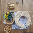 자연을 엮는 라탄공예 이미지