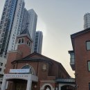 동천성당 앞 | 동천 성바오로 성당 몰아보기. 도심 속 평화로운 성지