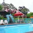 강가의 성 이미지