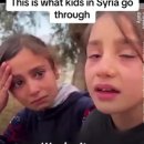 인터뷰하는 시리아 소녀의 영양 결핍 눈물겨운 모습 이미지