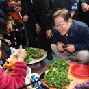 60..이재명 더불어민주당 대선 후보가 2일 강원 인제군 원통전통시장에서 시민들과 대화하고 있다 이미지