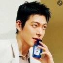 팬한테 줄 선물 차에 싣고 다니다가 드디어 만난 김우빈.jpg 이미지