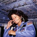 [6월 18일의 역사] •1983년 - 샐리 라이드가 챌린저 우주왕복선을 타고 미국 최초의 여성 우주비행사가 되다 이미지