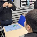 안경 파는 남자 이미지