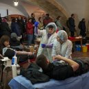 러, 우크라 침공 (681) 우크라 시민들, 헌혈 긴 줄 이미지
