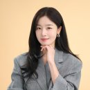 ‘파일럿’ 이륙시킨 웃음 엔진 한선화…상업·독립 넘나드는 ‘국경 없는 연기’ 이미지