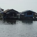 보트 피플(베트남 난민)의 수상가옥 이미지