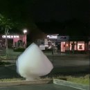 Mysterious Clouds Float Through Parking Lot || ViralHog 이미지