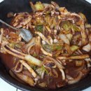 오징어 볶음하구 북어껍질튀김으로 맛있게 ^^ 이미지