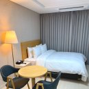 신태인시장 음식단지(주차장-옥외) | 강원도 양양 가성비 숙소 센텀마크 호텔 양양 디럭스 더블룸