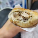 샌드위치 B반 | [스타벅스 빵] 치킨머쉬룸 멜팅 샌드위치 - 회사에서 먹어본 빵 솔직후기 내돈내산