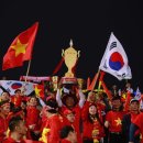 스즈키컵 우승에 베트남 들썩… 영웅 등극 박항서 "지도자 생활 중 가장 행복" 이미지