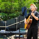 도심 속 작은 무대 이미지