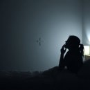 밤에 자다가 갑자기 숨이 막혀 컥컥거리며 깬다면 당장 이비인후과 가보세요 돌연사 수면무호흡증 전조...