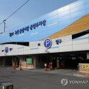 공영 주차장 앞 보도 이미지