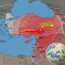 기록적인 규모 7.8의 지진으로 1,700명 이상이 사망한 지 몇 시간 만에 두 번째 메가 지진이 터키를 강타했습니다. 이미지