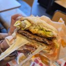 [공지] [내돈내산] 롯데리아 나폴리 맛피아 모짜렐라 버거 토마토 바질맛 솔직후기