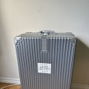 SILVER CHECKED LUGGAGE 이미지