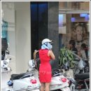 베트남사람&생활-베트남여성의 오토바이 운전시 복장착용순서 이미지
