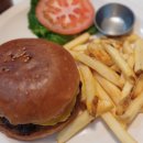 쿼터나인 | [관악구 수제버거 맛집] 나인온스버거, 샤로수길 수제버거의 터줏대감, 약간은 아쉬운 맛 (내돈내산...