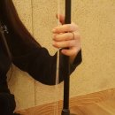 현과 활의 조화 해금 이미지