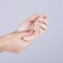 손발 저림, 단순 혈액순환 문제?... 오래가면 방치 말아야 이미지