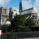 Fire at Notre Dame de Paris cathedral 이미지