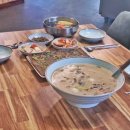 도토리수제비마을