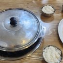 오로지김치찌개 | 간결한 무김치 하나에 오로지 부대찌개만 있는 묵동부대찌개 후기 - 농림축산식품제공 안심식당. 백반기행
