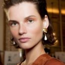 단발머리 이미지