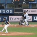 누런저지, 오스틴, 박동원, 문정빈 솔로 홈런 이미지