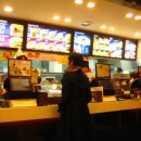 신촌역 1번출구 이미지