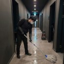 골프연습장 앞 화장실 이미지