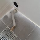 당리동-4 | 부산 당리동 푸르지오 욕조 배수구 깨짐 수리｜욕조 철거 없이 깔끔 해결