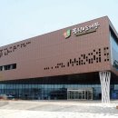 빛나는 도서관 이미지