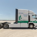 현대자동차 대리점 앞 이미지