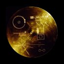 보이저호 임무의 황금 기록물(the Voyager mission's golden records) 여분 사본은 어떻게 됐나 이미지
