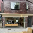 피어 커피 로스터스 | 동대문 카페 아늑하니 고요했던 2층 뷰 피어 커피 광화문 내돈내산 후기
