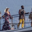 아웃스토리 이미지