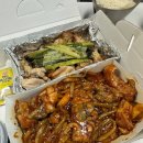 정성숯불두마리치킨 이미지