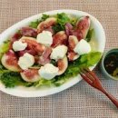 무화과 먹는법 부라타치즈 샐러드 꿀조합이에요 이미지