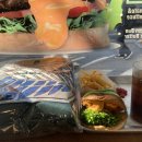 프랭크버거 대구성서점 | 프랭크버거 진격의 거인 콜라보, 조사병단 망토담요팩 쉬림프버거 이벤트 오픈런 후기