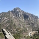 서봉 | 블랙야크 100대 명산 덕룡산 (소석문-덕룡산동봉-덕룡산서봉-수양리재 코스) 남쪽의 공룡능선 사족보행...