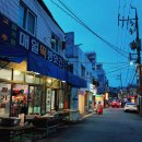 지에스(GS)25 남대구세무서점 | 학생·직장인 1인 가구에게 인기가 많은 동네, 대구 남구 대명10동 밤 풍경 산책 사진